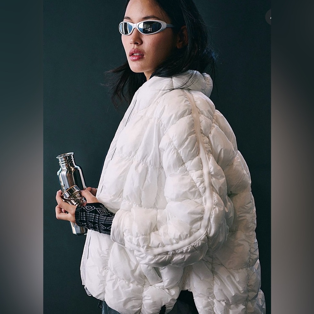 FP Movement Pippa Scrunchy Glossy Packable Puffer Jacket in White, Women’s Small